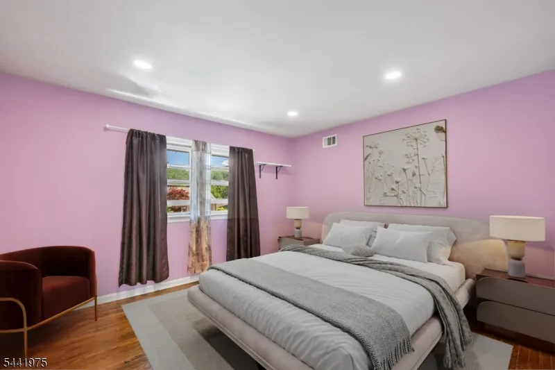 101 Pinecrest Ter Wayne, NJ 07470