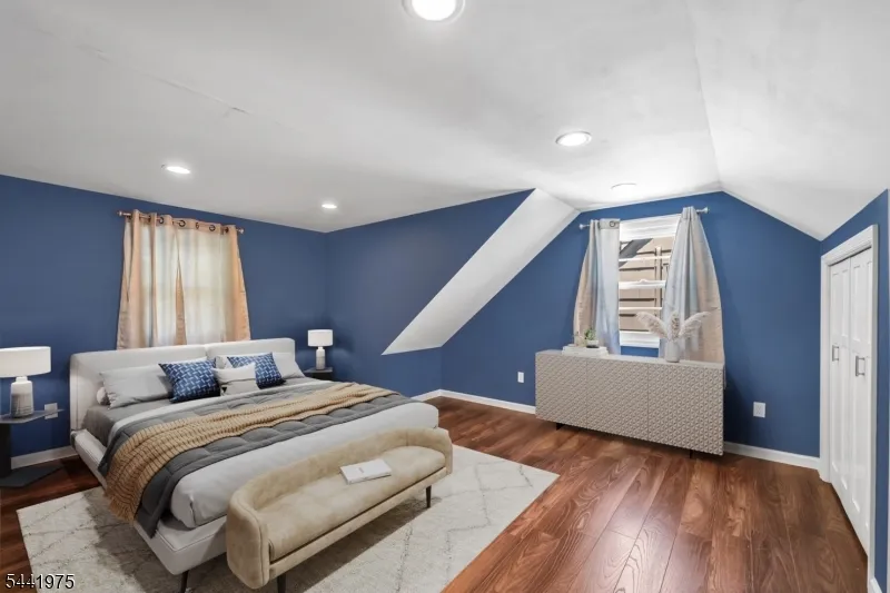 101 Pinecrest Ter Wayne, NJ 07470