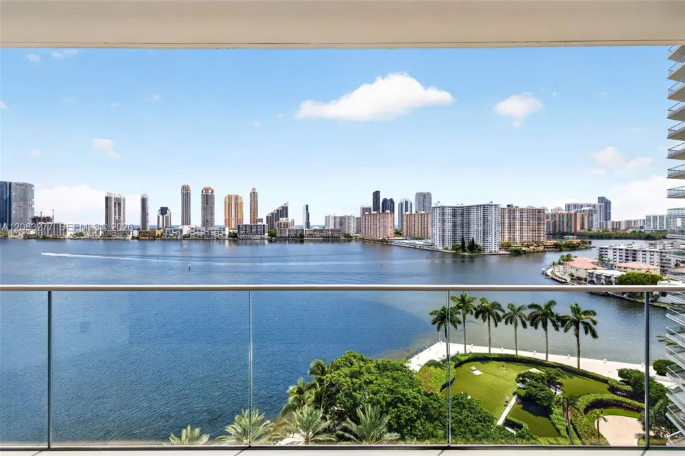 2800 Island Blvd #1202 Aventura, FL 33160