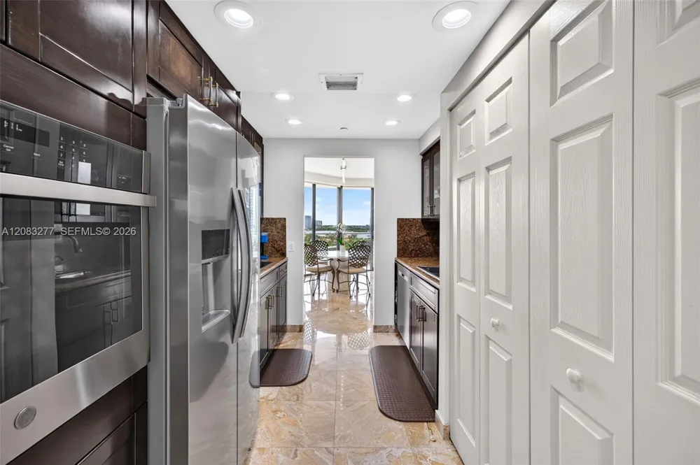 2800 Island Blvd #1202 Aventura, FL 33160