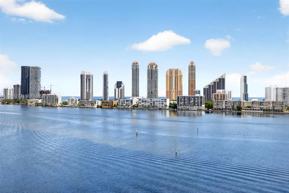 2800 Island Blvd #1202 Aventura, FL 33160