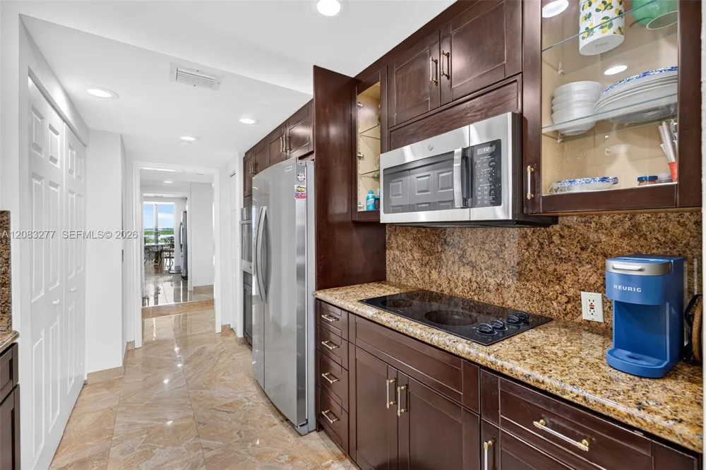 2800 Island Blvd #1202 Aventura, FL 33160