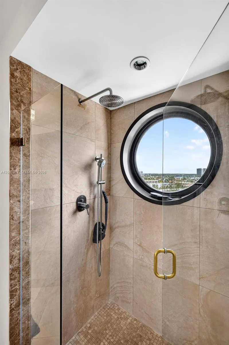 2800 Island Blvd #1202 Aventura, FL 33160