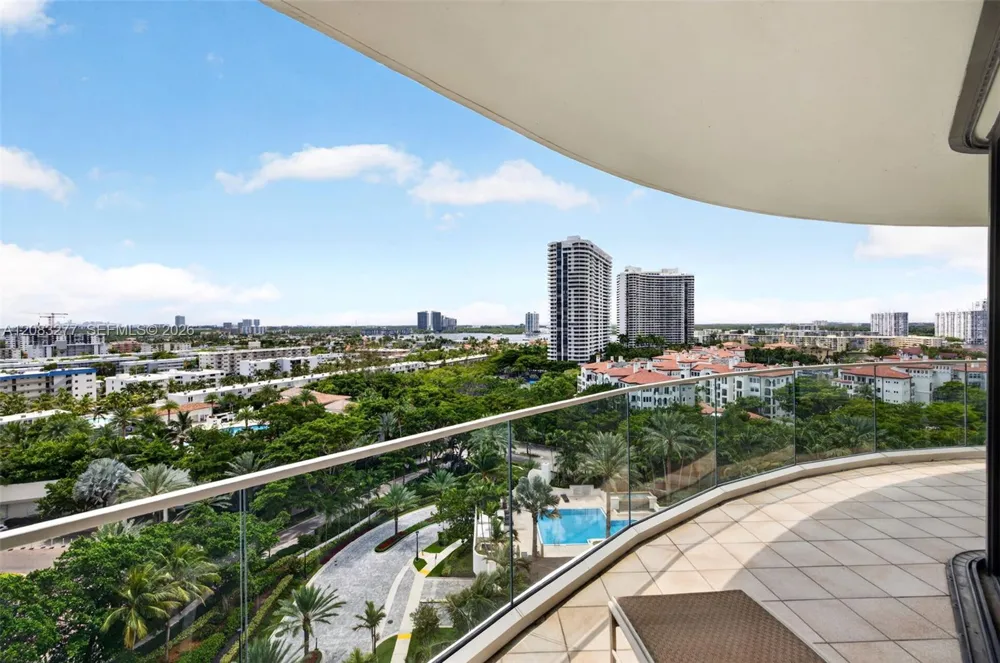 2800 Island Blvd #1202 Aventura, FL 33160