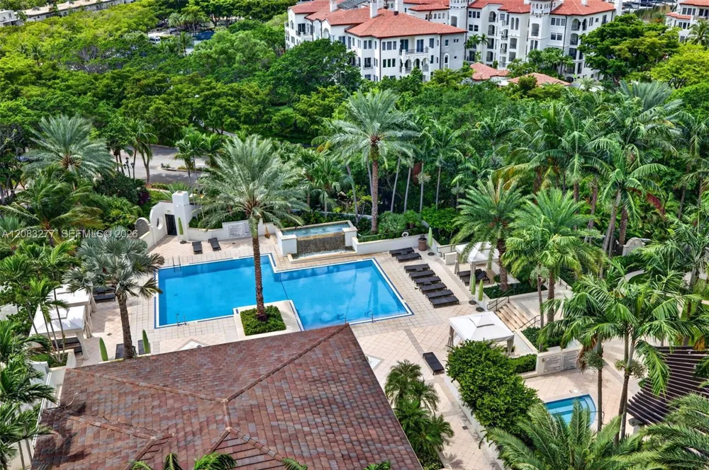 2800 Island Blvd #1202 Aventura, FL 33160
