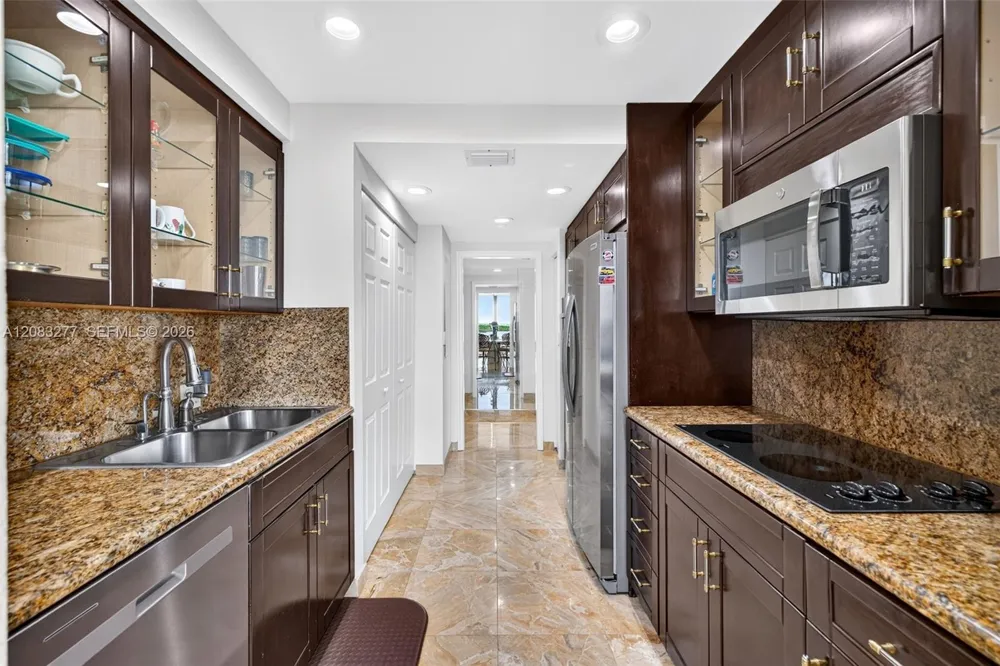 2800 Island Blvd #1202 Aventura, FL 33160