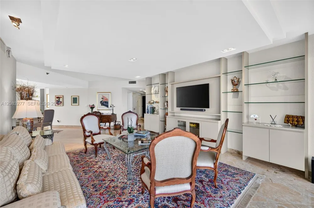2800 Island Blvd #1202 Aventura, FL 33160