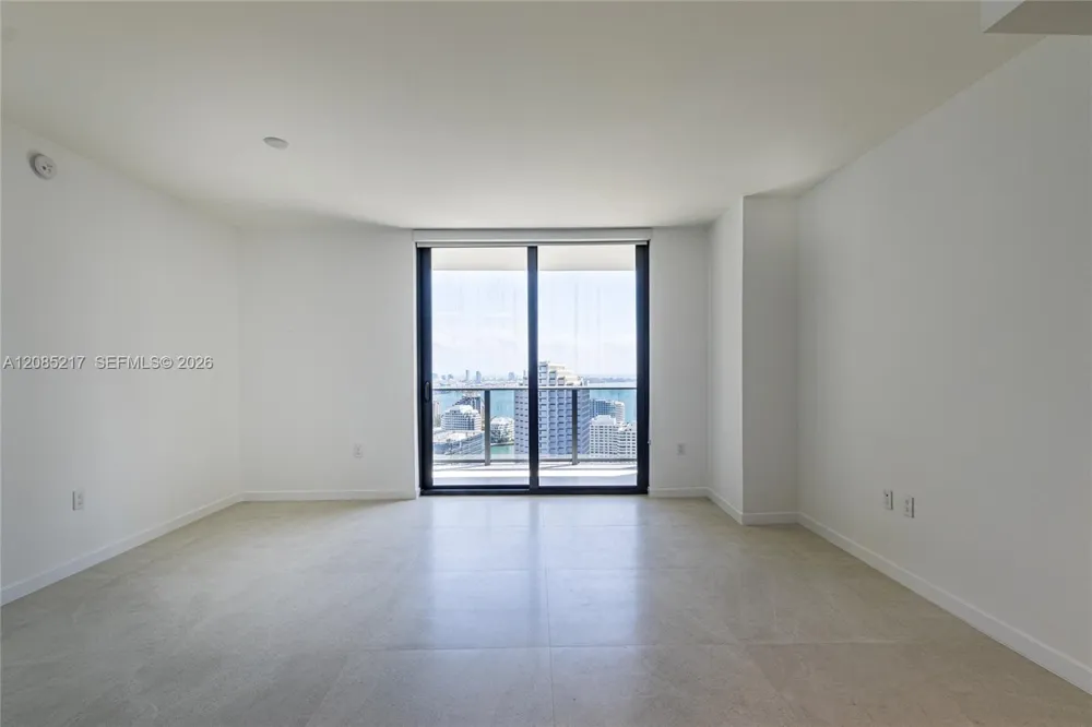 45 SW 9th St #3302 Miami, FL 33130