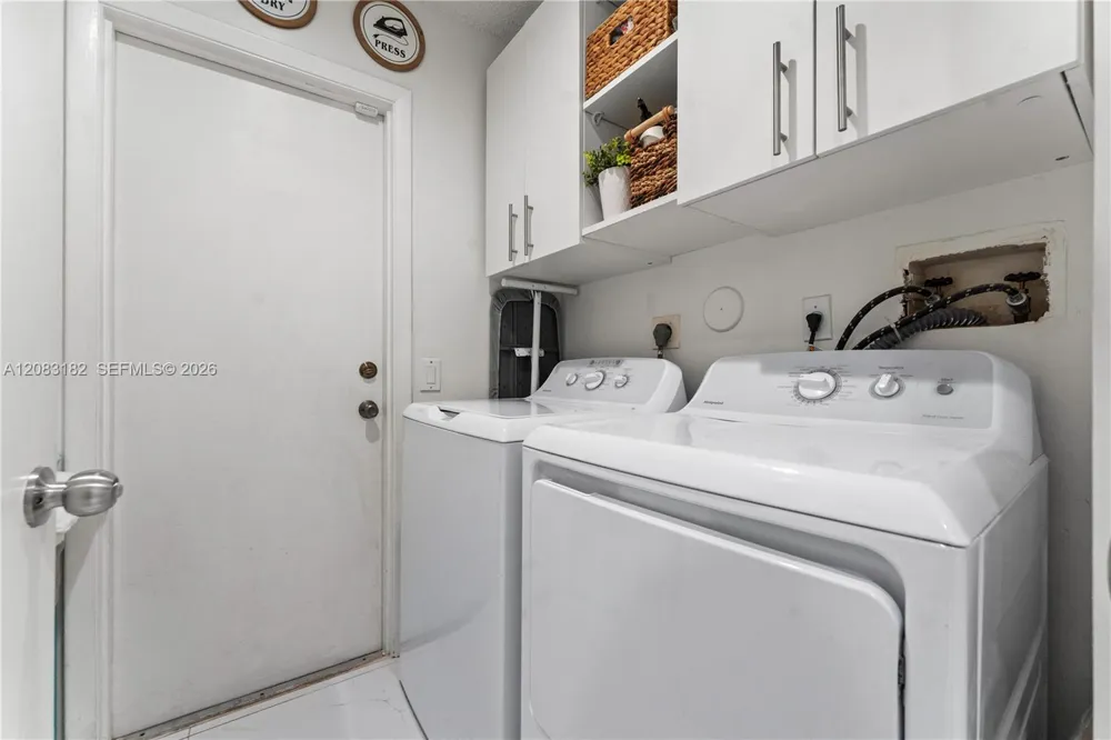 840 Falling Water Rd #840 Weston, FL 33326