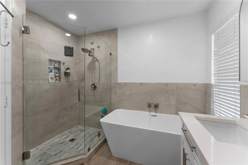 840 Falling Water Rd #840 Weston, FL 33326