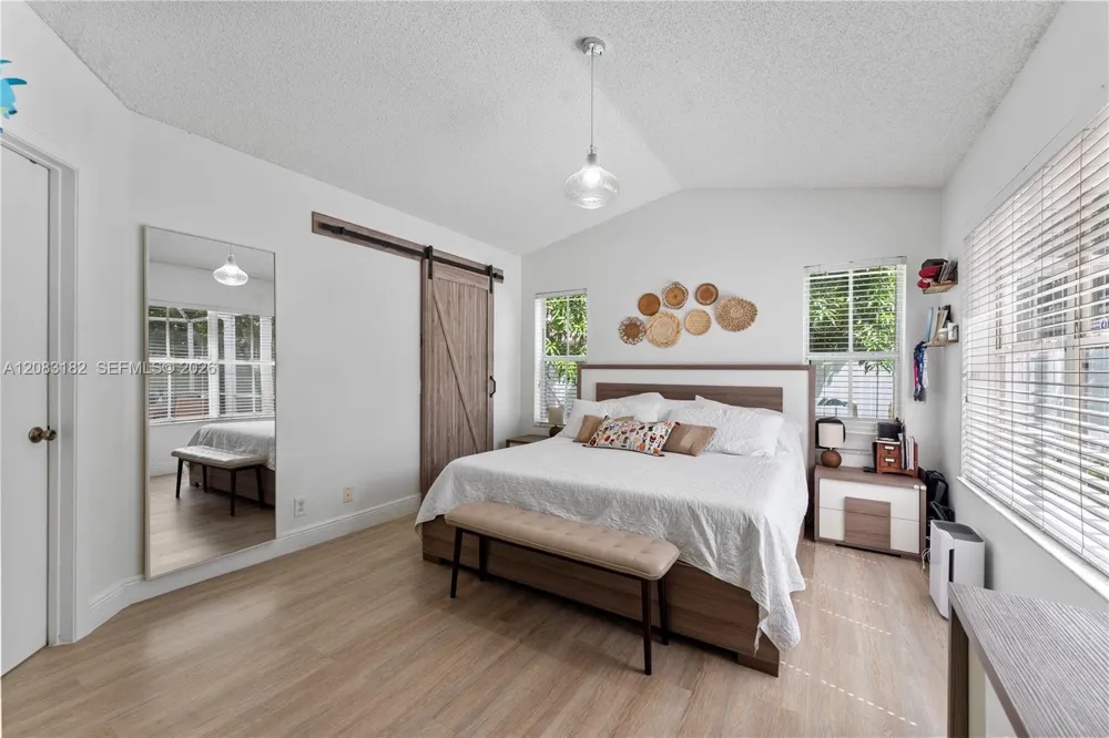 840 Falling Water Rd #840 Weston, FL 33326