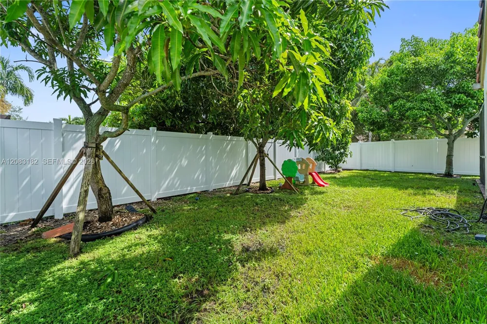 840 Falling Water Rd #840 Weston, FL 33326