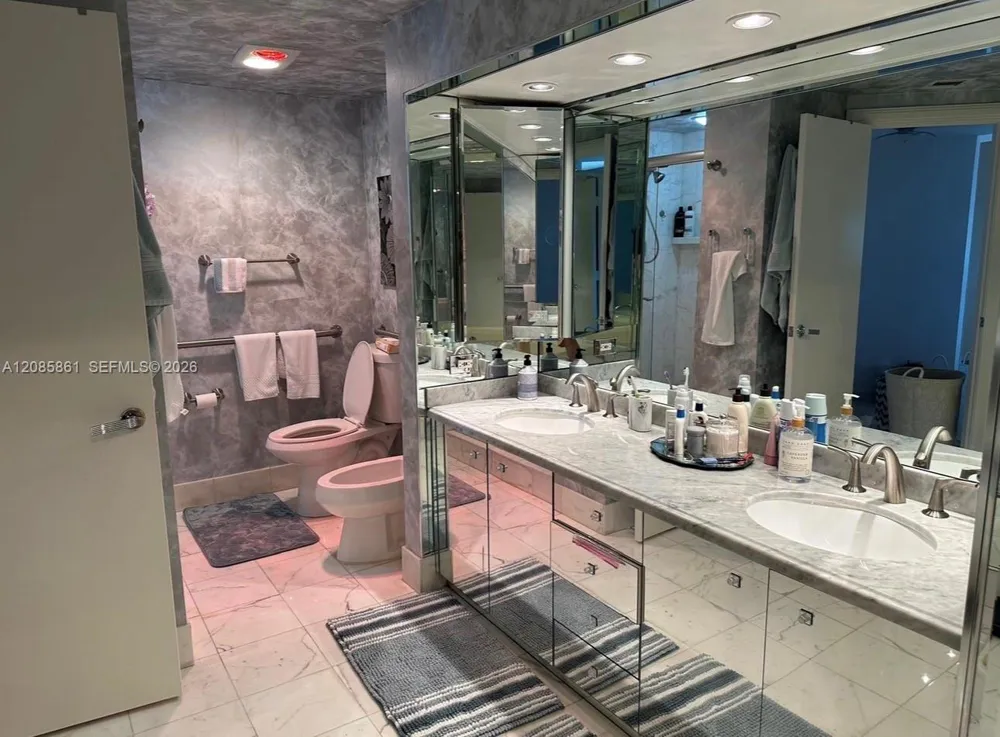 20191 E Country Club Dr #2002 Aventura, FL 33180