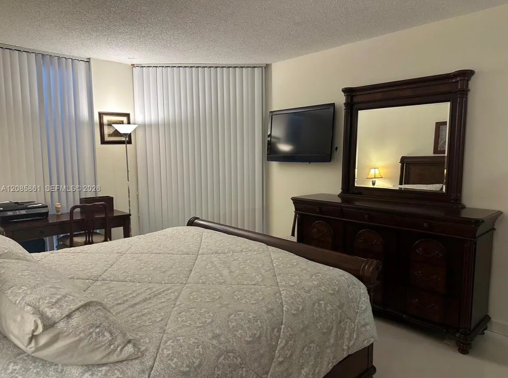 20191 E Country Club Dr #2002 Aventura, FL 33180
