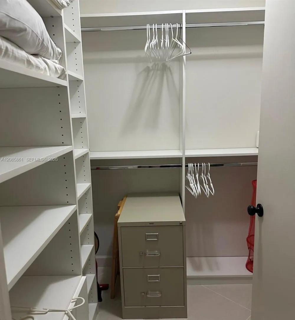 20191 E Country Club Dr #2002 Aventura, FL 33180