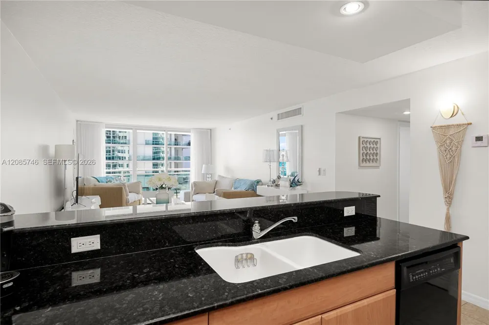 6917 Collins Ave #1203 Miami Beach, FL 33141