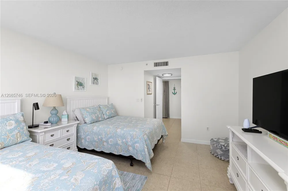 6917 Collins Ave #1203 Miami Beach, FL 33141