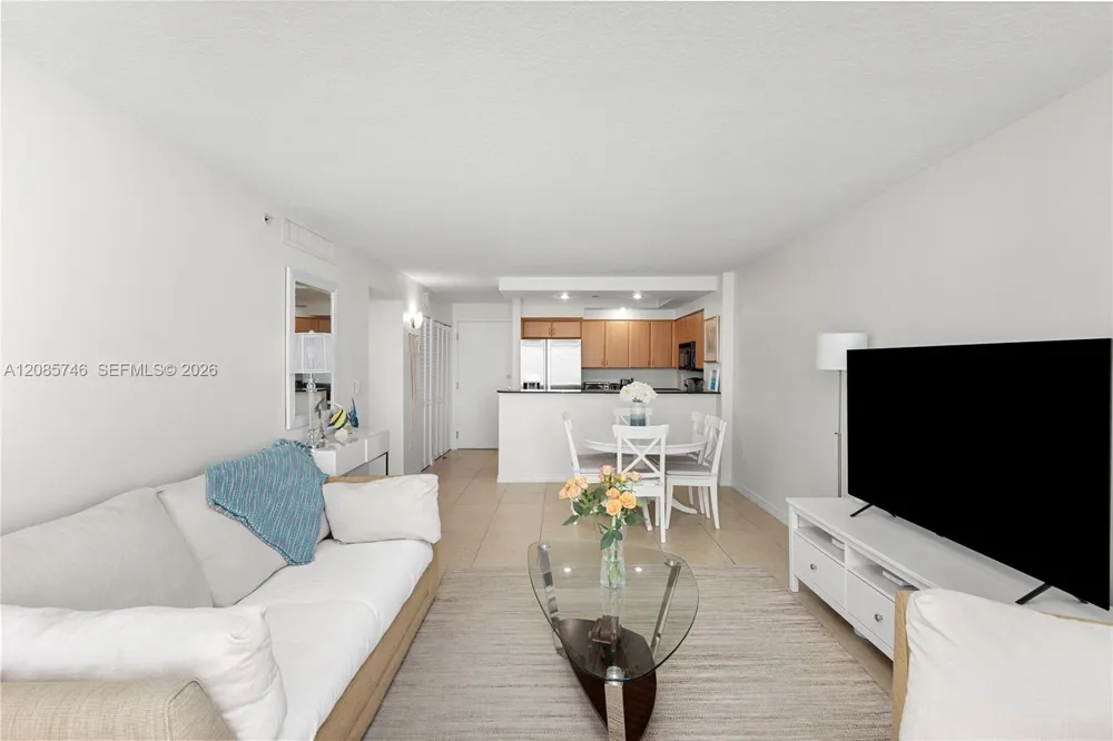 6917 Collins Ave #1203 Miami Beach, FL 33141