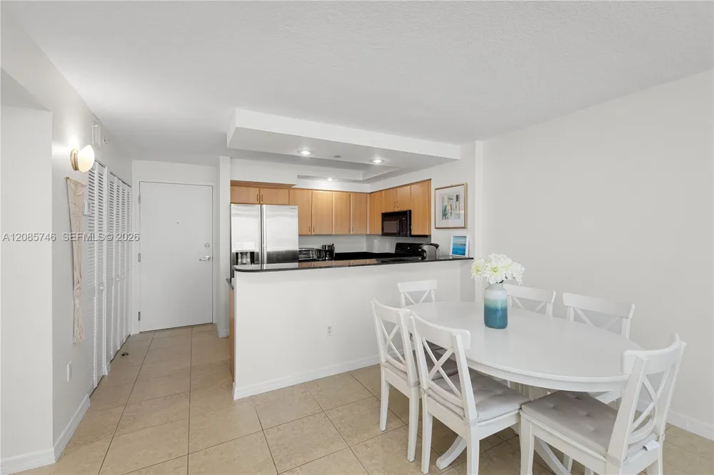 6917 Collins Ave #1203 Miami Beach, FL 33141