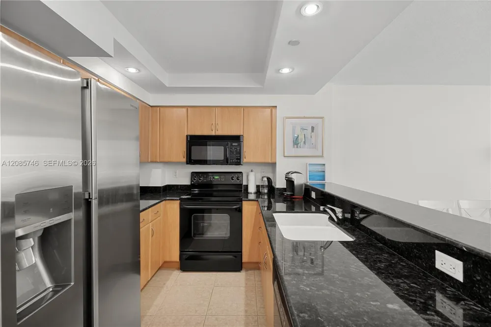 6917 Collins Ave #1203 Miami Beach, FL 33141