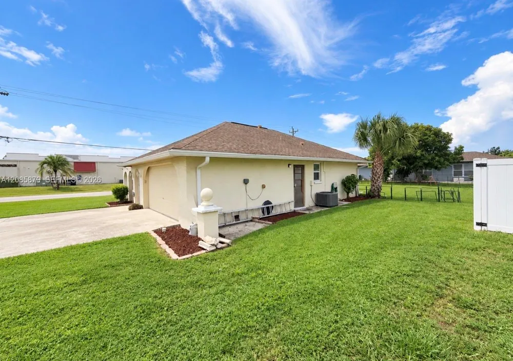 1328 SE 15th Pl. Cape Coral, FL 33990