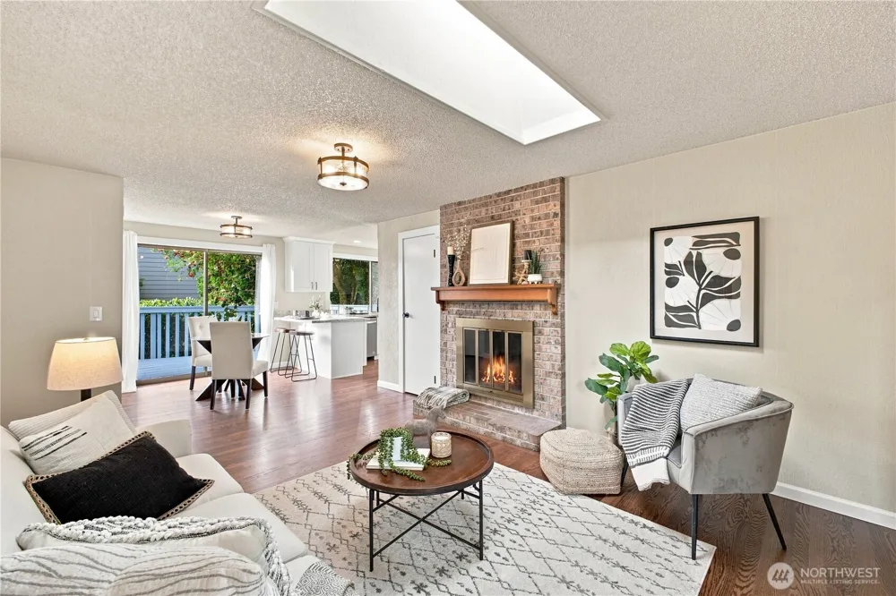 28650 11th Avenue S Federal Way, WA 98003