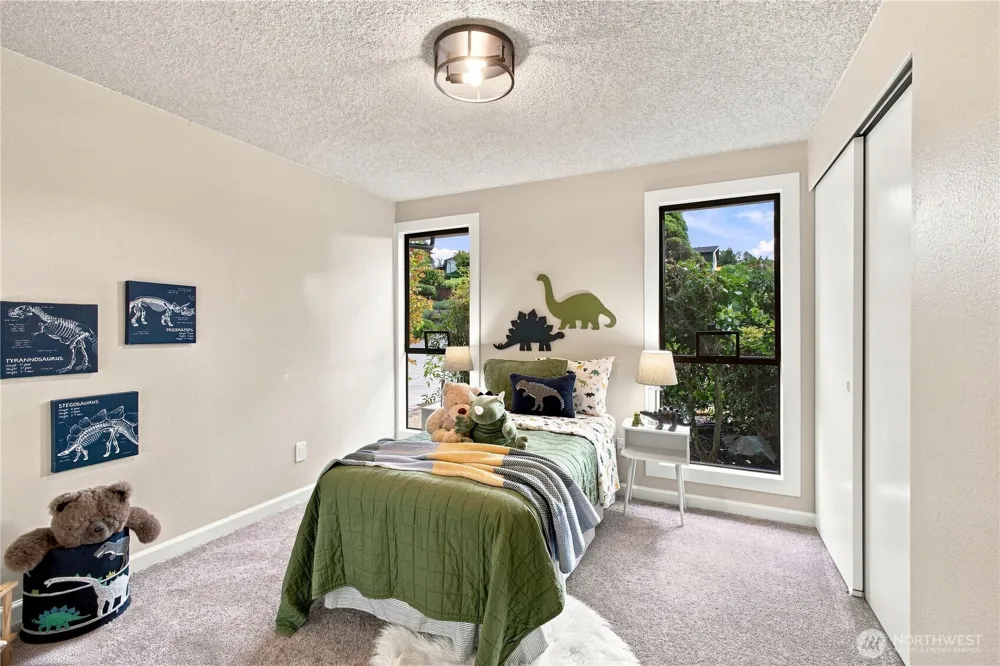 28650 11th Avenue S Federal Way, WA 98003