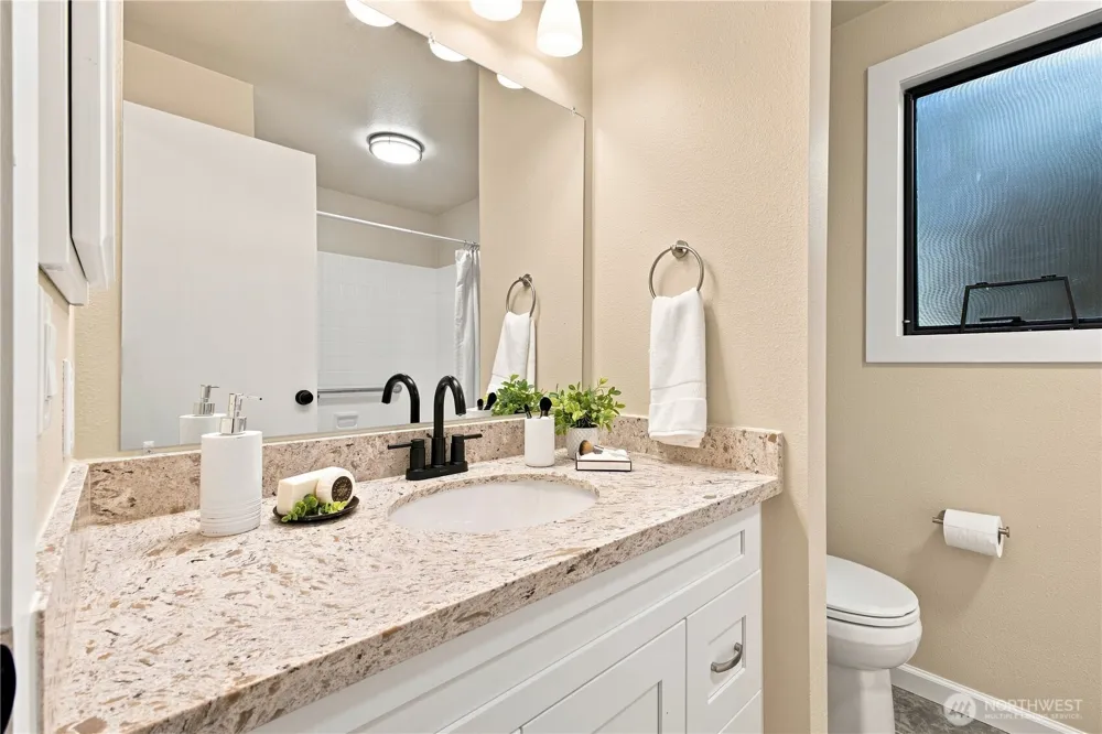 28650 11th Avenue S Federal Way, WA 98003