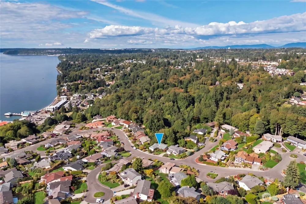 28650 11th Avenue S Federal Way, WA 98003