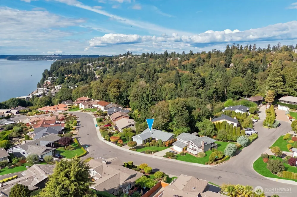 28650 11th Avenue S Federal Way, WA 98003