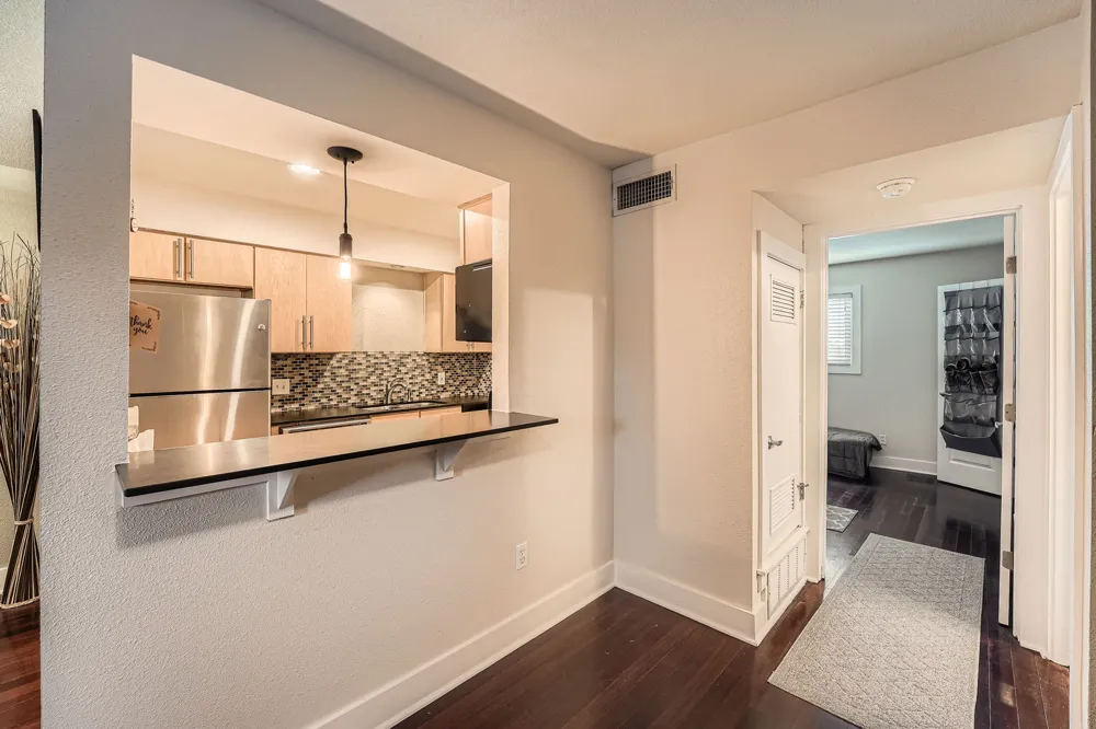 3815 Guadalupe Street #103 Austin, TX 78751