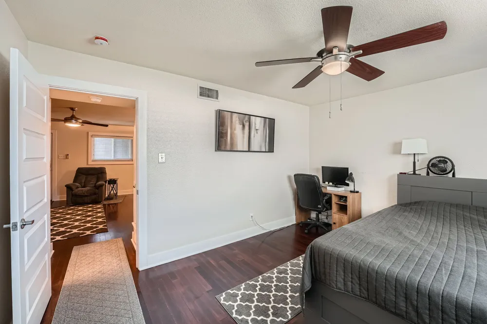 3815 Guadalupe Street #103 Austin, TX 78751