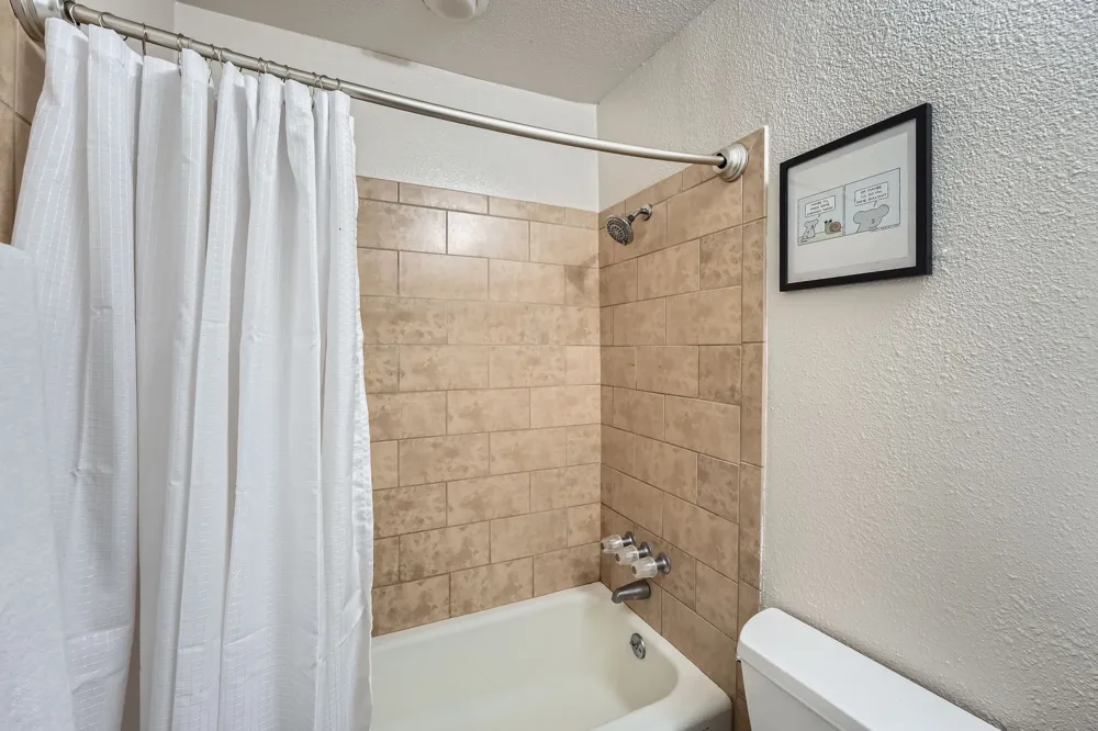 3815 Guadalupe Street #103 Austin, TX 78751