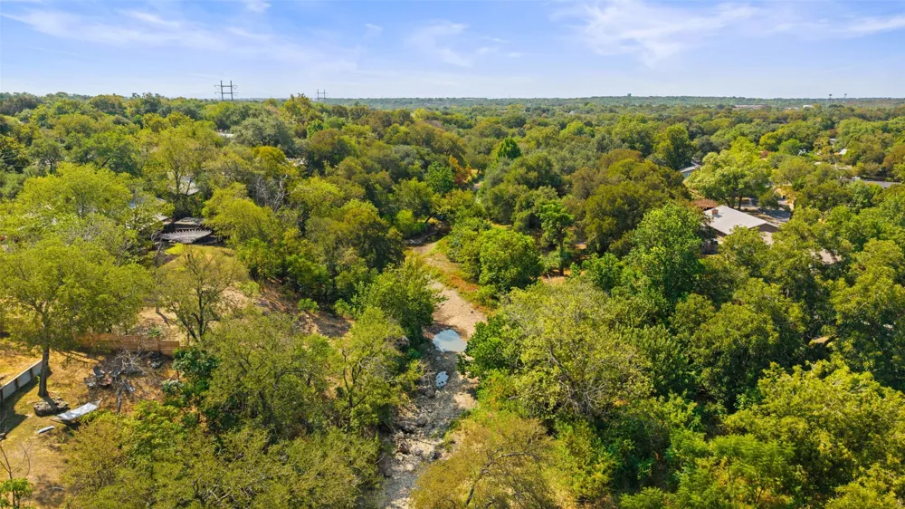 4706 Roundup Trail Austin, TX 78745