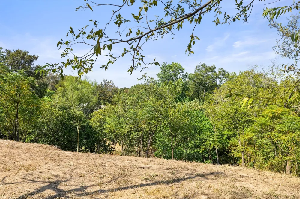 4706 Roundup Trail Austin, TX 78745