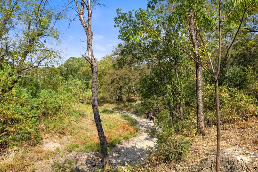4706 Roundup Trail Austin, TX 78745