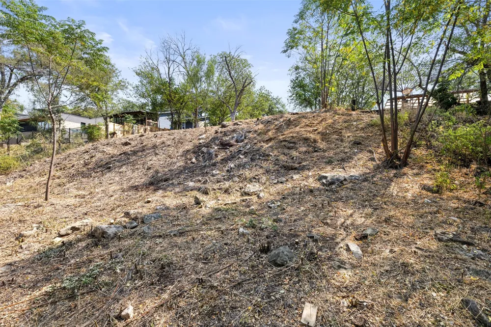 4706 Roundup Trail Austin, TX 78745