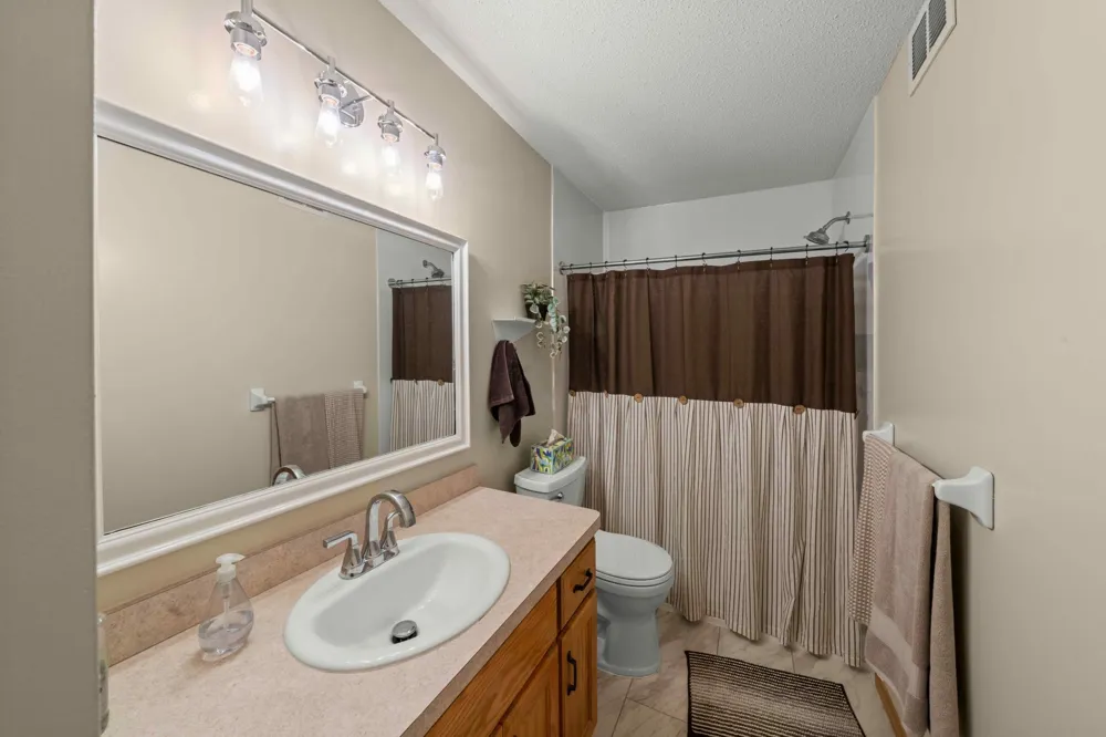 4919 132nd Way Hugo, MN 55038