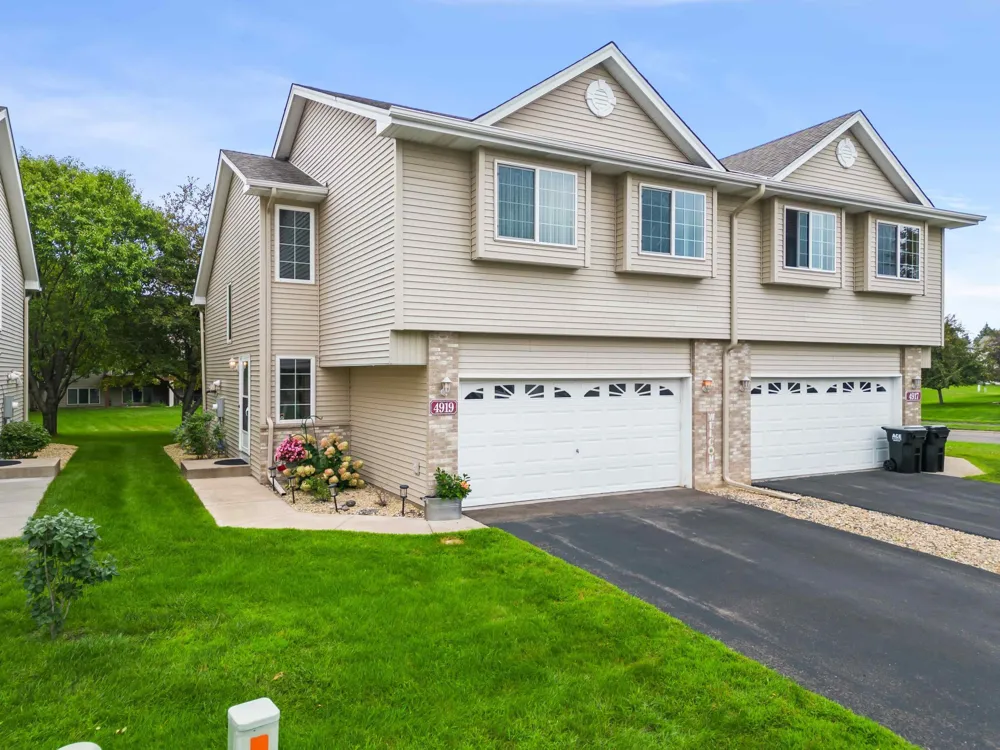 4919 132nd Way Hugo, MN 55038