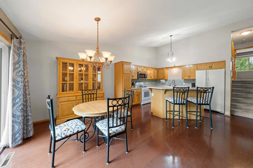 4919 132nd Way Hugo, MN 55038
