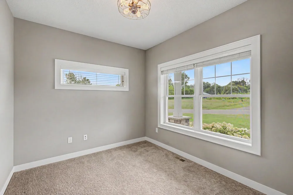 7592 255th Street Wyoming, MN 55092