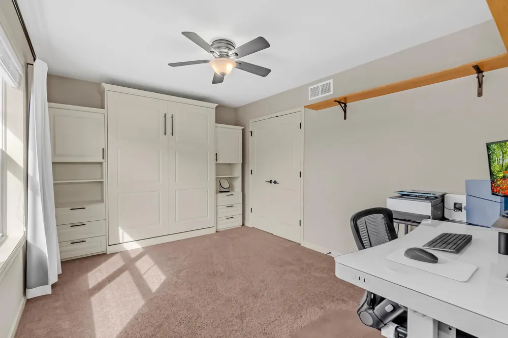 3976 Cedar Grove Lane Eagan, MN 55122