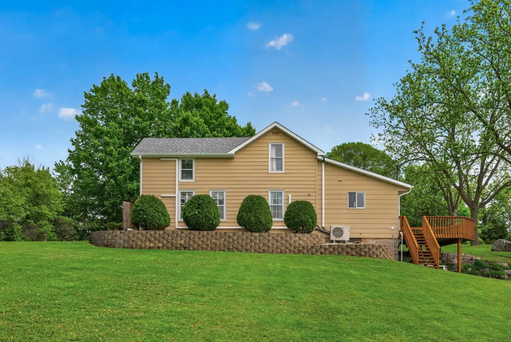 109 Lydia Road Jordan, MN 55352