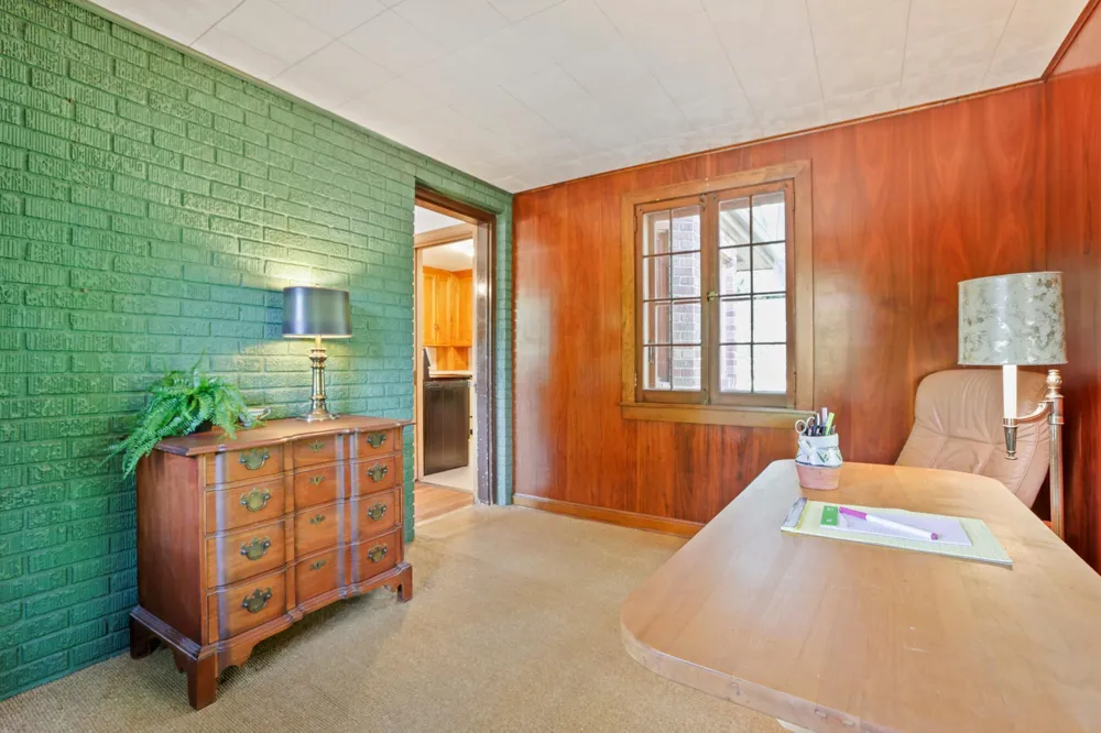1393 Keston Street Saint Paul, MN 55108