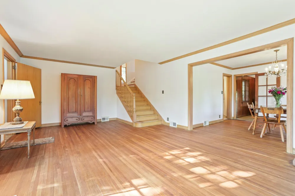 1393 Keston Street Saint Paul, MN 55108