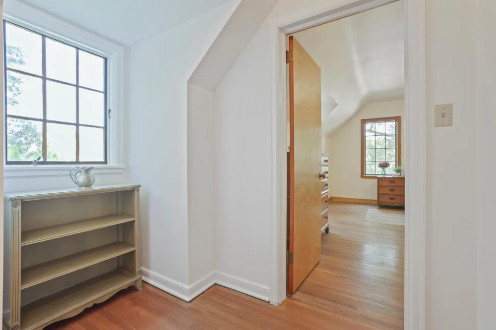 1393 Keston Street Saint Paul, MN 55108