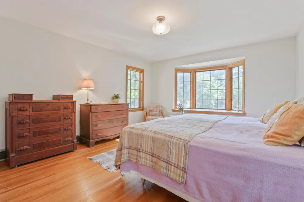 1393 Keston Street Saint Paul, MN 55108