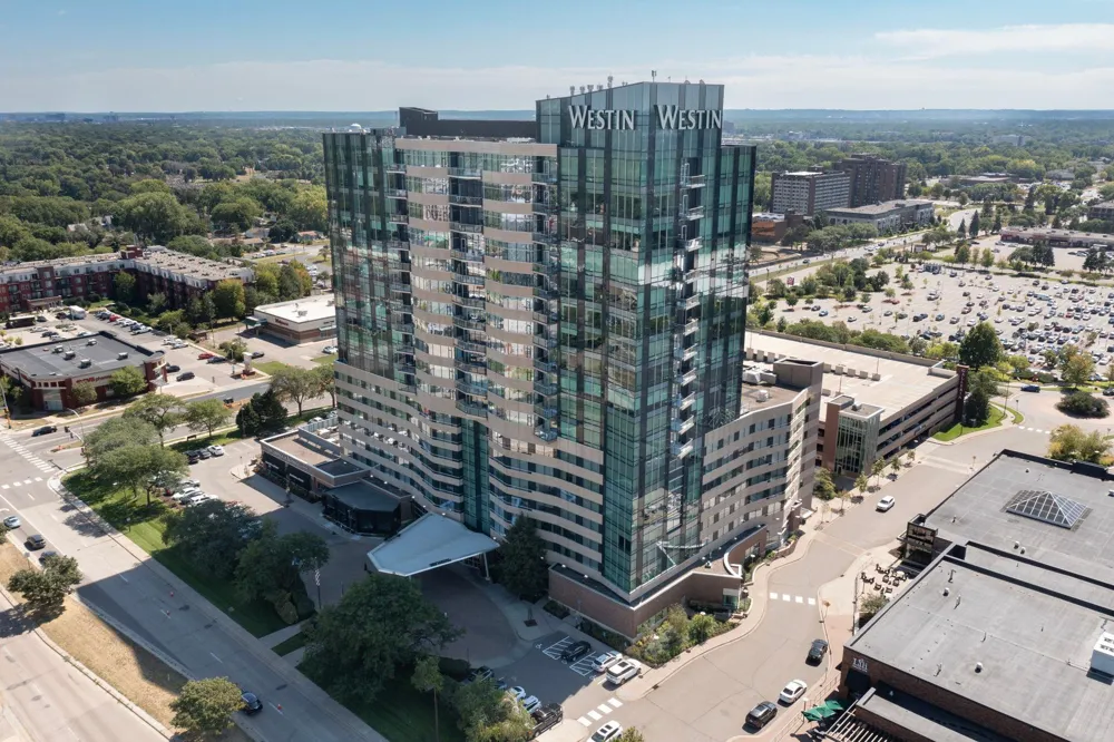 3209 Galleria #1302 Edina, MN 55435