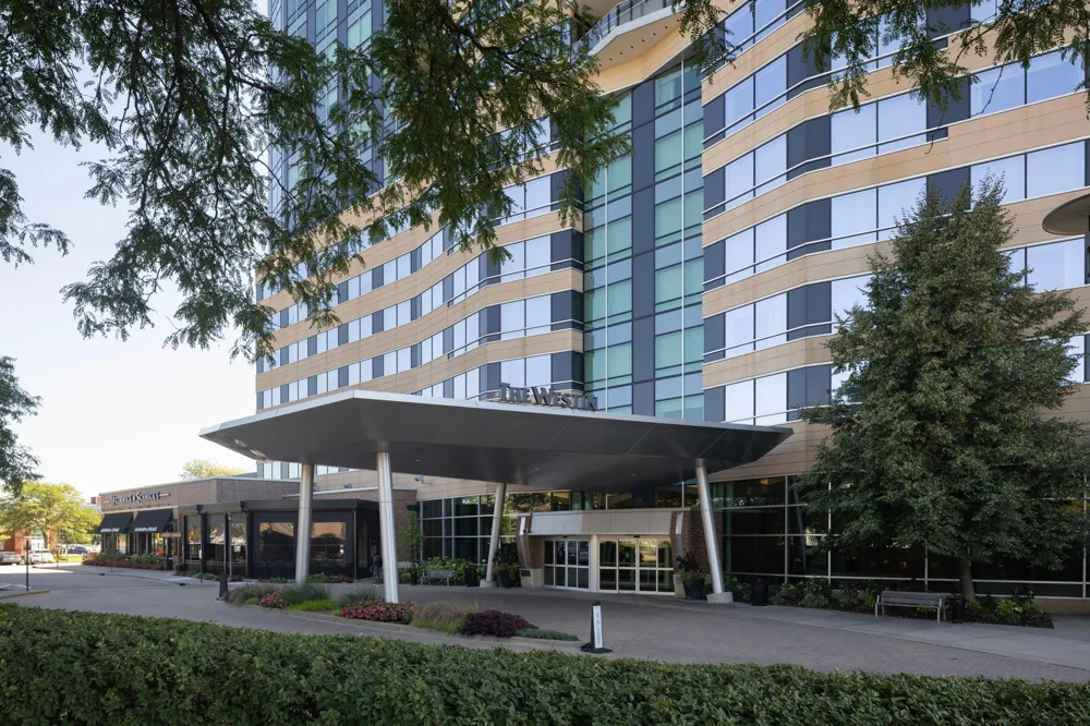 3209 Galleria #1302 Edina, MN 55435