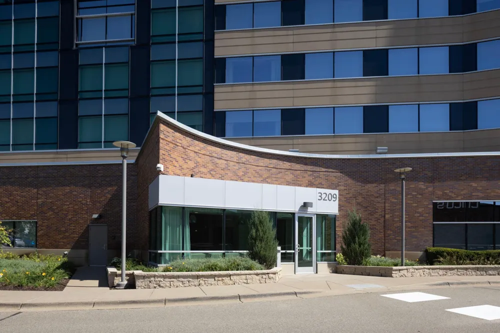 3209 Galleria #1302 Edina, MN 55435